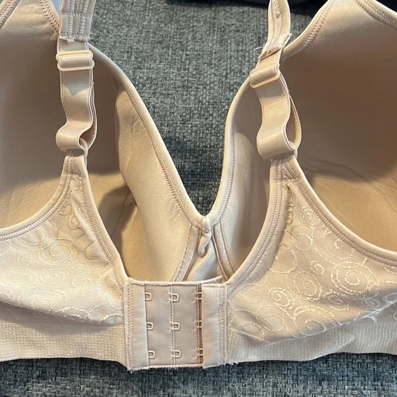 TWO Plus Bali Bras NWT - Picture 5 of 6